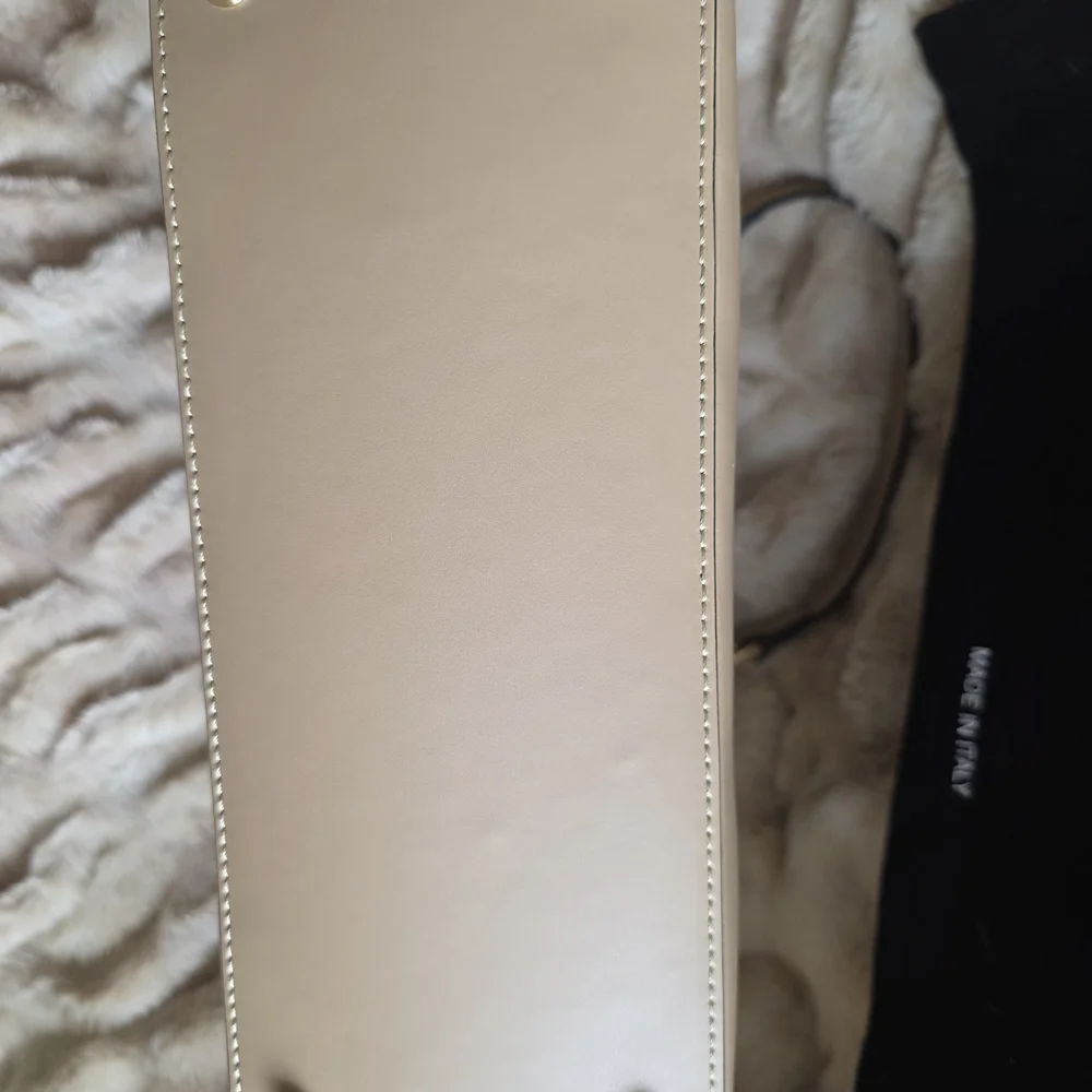 LeParmentier Paris Top Handle Bag – Pristine / Never Used